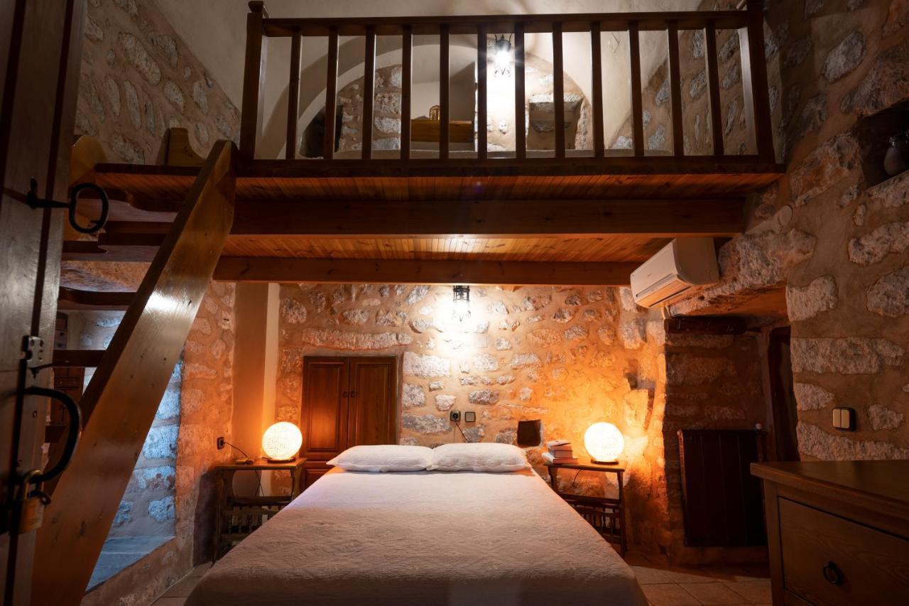 Arapakis Historic Castle Aparthotel Pírgos Dhiroú Eksteriør bilde