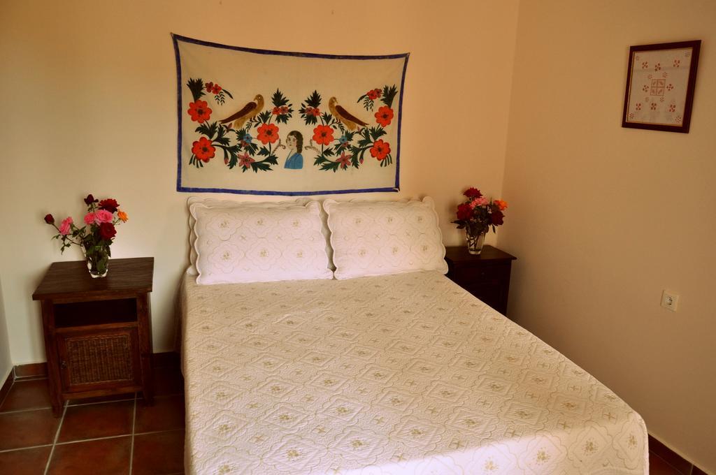 Arapakis Historic Castle Aparthotel Pírgos Dhiroú Eksteriør bilde